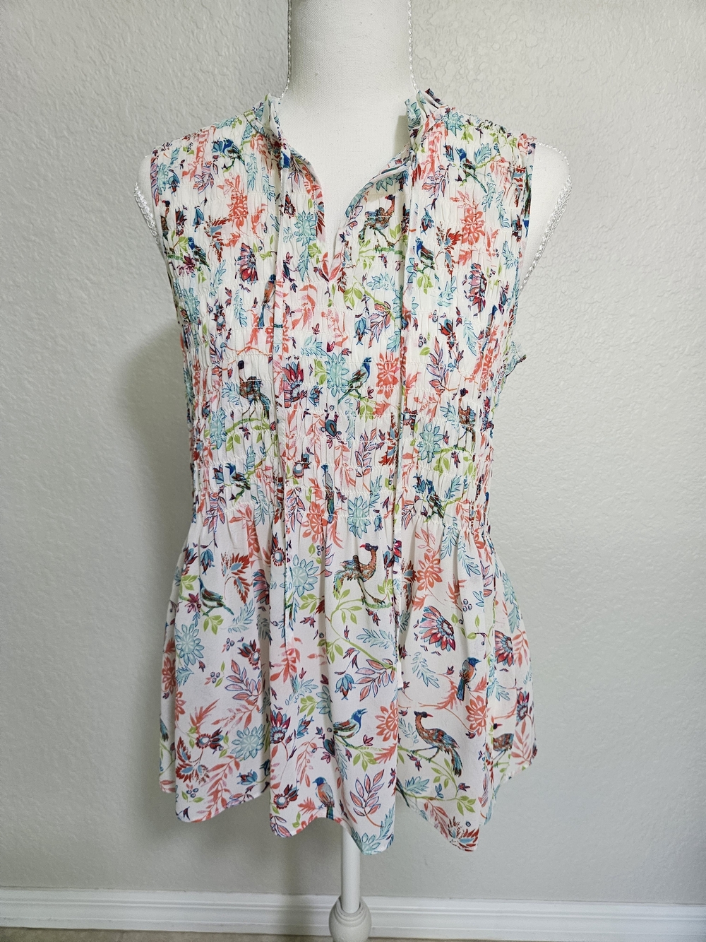 Rose & Olive Sleeveless Floral Pintuck Blouse - White Multi